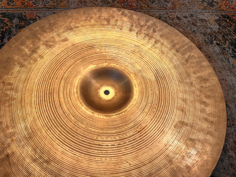 Vintage Zildjian 1960s Light Crash Ride 20” ONLY 1924 g SEMI DRY COMPLEX! Hand Hammered! Great