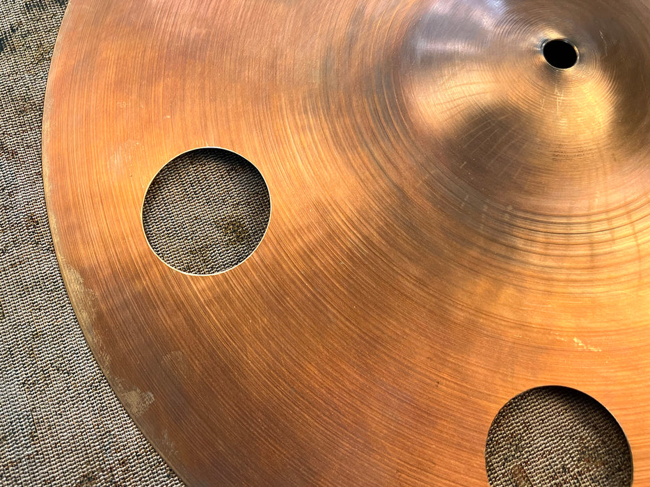 PAPERTHIN Hand Hammered Masterwork Pre Aged Crash Effects 17” 958 g CLEAN