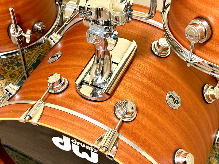 Custom DW Collector's Series EXOTIC MAHOGANY SPRUCE Drum Set 13", 16", 22" Mahogany Finish w/ Cases MINT