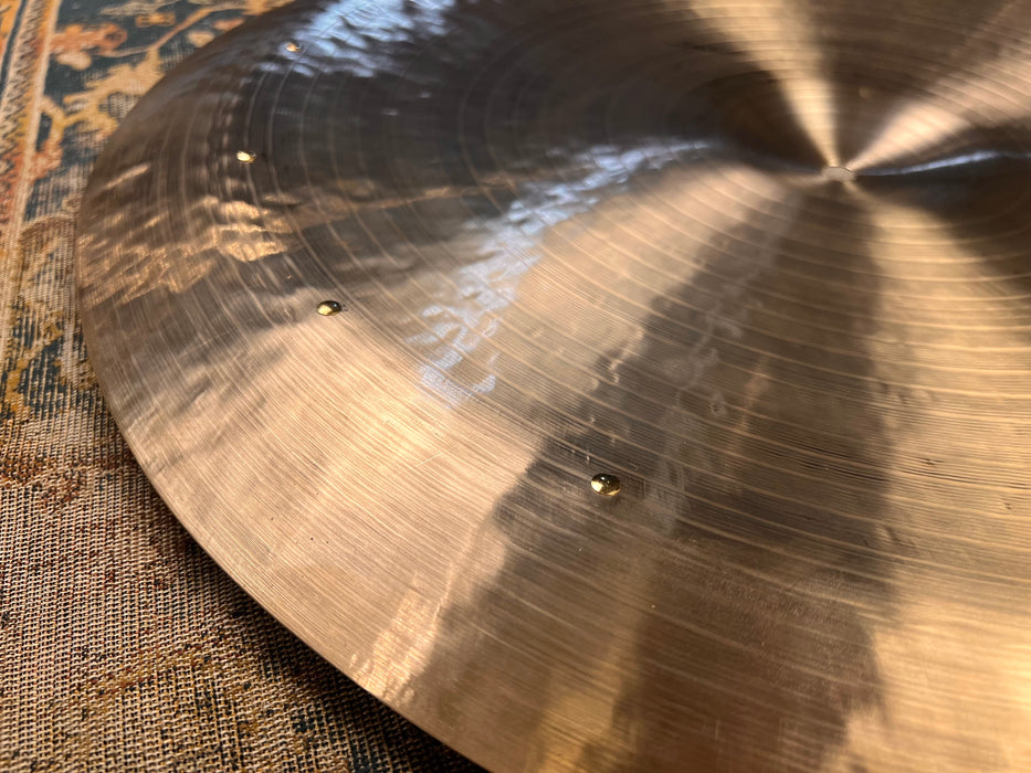 ALL 18 RIVETS Masterwork Jazz Master SWISH KNOCKER 22” China 1750 g