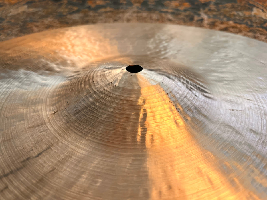 Sabian ARTISAN LIGHT Ride 20” 2180 g Dark Complex! Gorgeous! PERFECT! Don’t Pay $750!