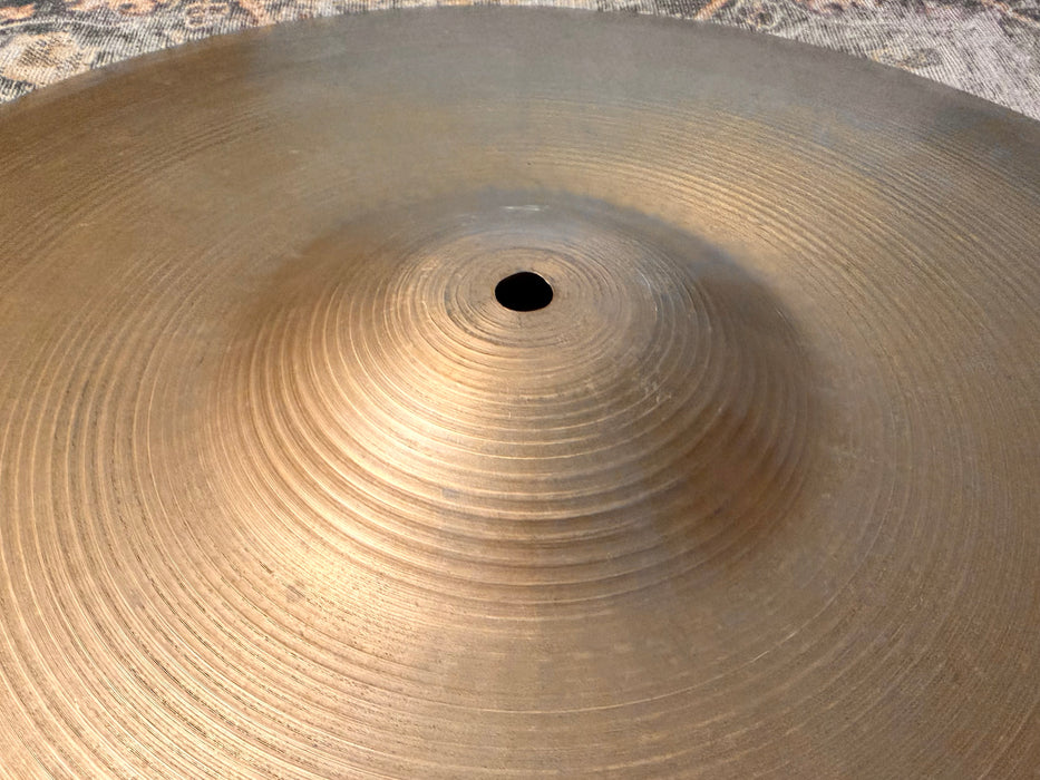 AMAZING Thin Big Vintage Zildjian Crash 20” ONLY 1592 g SOUNDS Incredible! LIGHT RIDE or THIN CRASH RIDE!