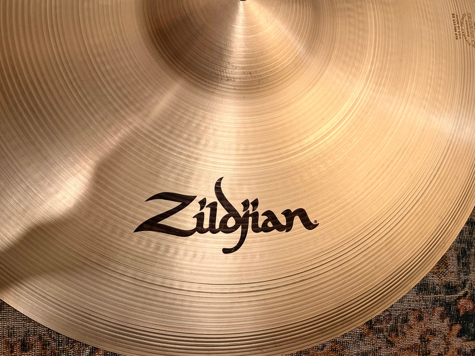 Zildjian SWEET RIDE 21” CRASH IMMACULATE Shape! Only 2316 g Glowing Warm! Versatile!