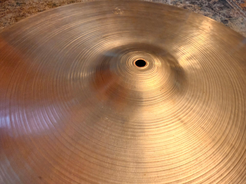 1950s Vintage ZILDJIAN 20" DARK Ride or Crash GORGEOUS 2120 g Sounds Awesome Versatile