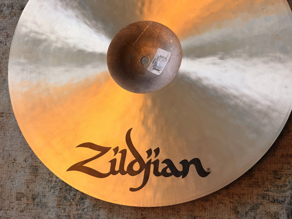 Zildjian K SWEET CRASH 16” FAST Thin And Bendable! CLEAN!! 934 g Don’t Pay $384 for a Guess!