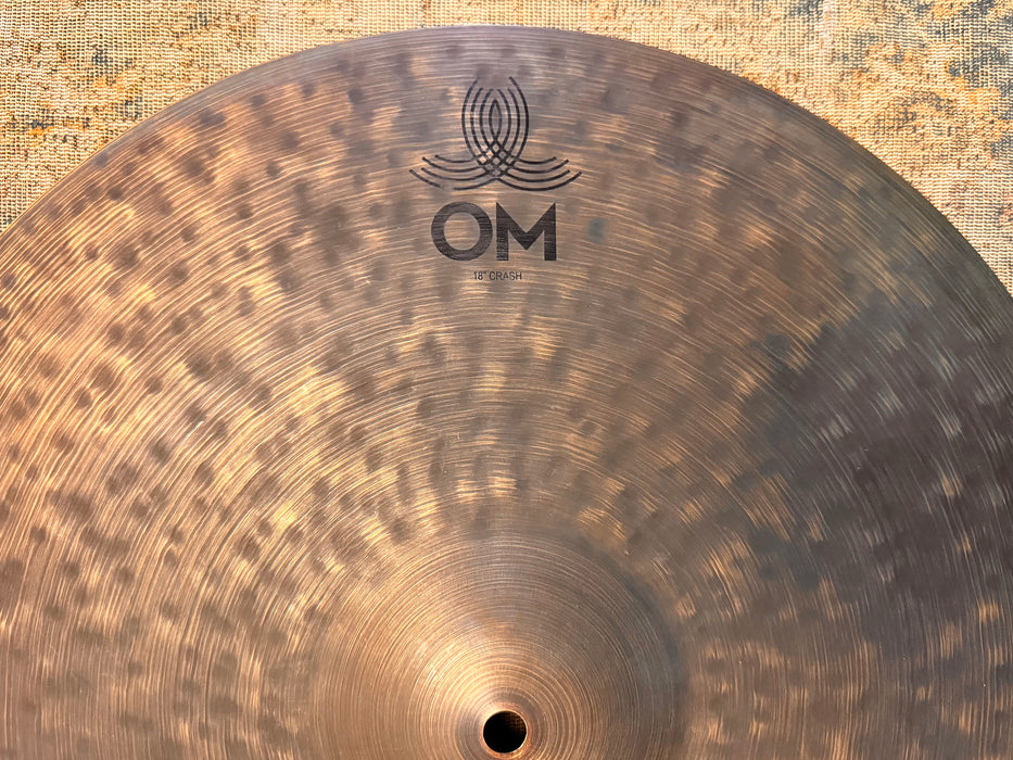 Istanbul AGOP OM 18” CRASH Or LIGHT RIDE IMMACULATE Cond! 1243 g! GORGEOUS!