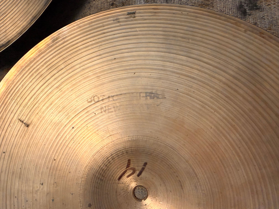Vintage Zildjian 1960s New Beat Hihats 14” SMOOTH Iconic Tone! EARLY NEW BEATS At 896 1298 g