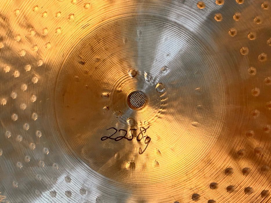 Zildjian K CONSTANTINOPLE OVERHAMMERED THIN 22” Gorgeous LIGHT AIRY COMPLEX! 2258 g
