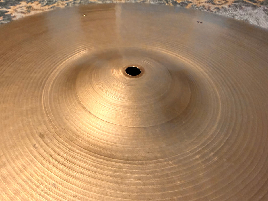 Goldilocks Vintage 1950s Zildjian 20” Sizzle Ride 2636 g Strong Definition Sizzle + Dark! Very Smooth!