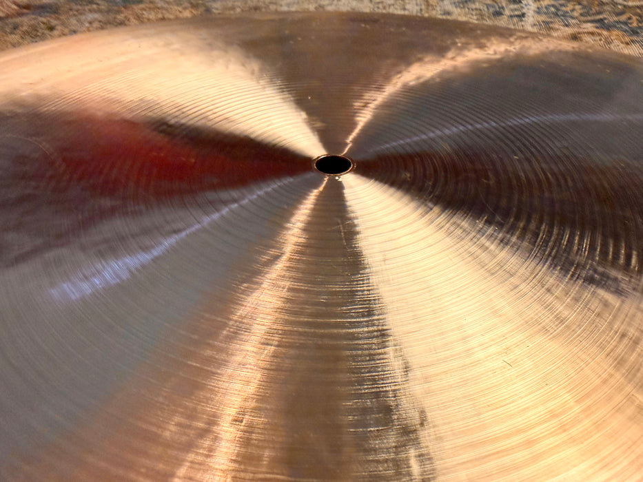 Paul Francis CUSTOM Cymbal Craftsman 22” FLAT RIDE 2136 g NEW! Controlled Delicate Light Golden Shimmer
