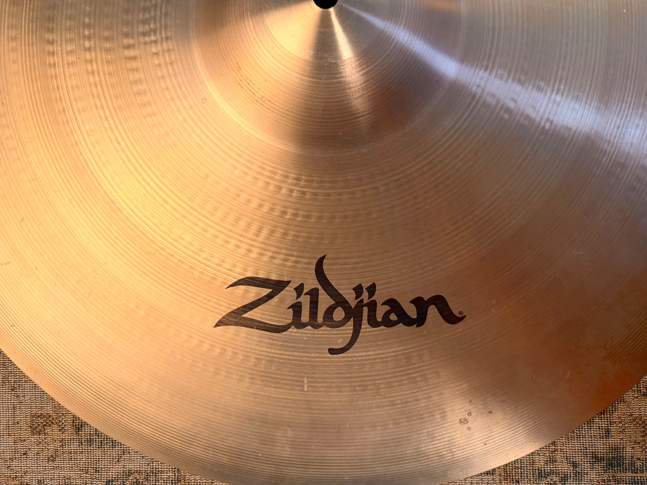 Zildjian SWEET RIDE 21” CRASH CLEAN! Only 2292 g Glowing Warm! Versatile!