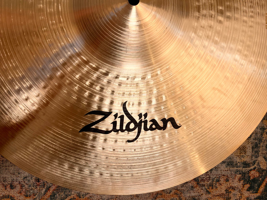 ZILDJIAN Thin Crash 1980 g Fantastic Sounding One! IMMACULATE Condition! Don’t Pay $400!