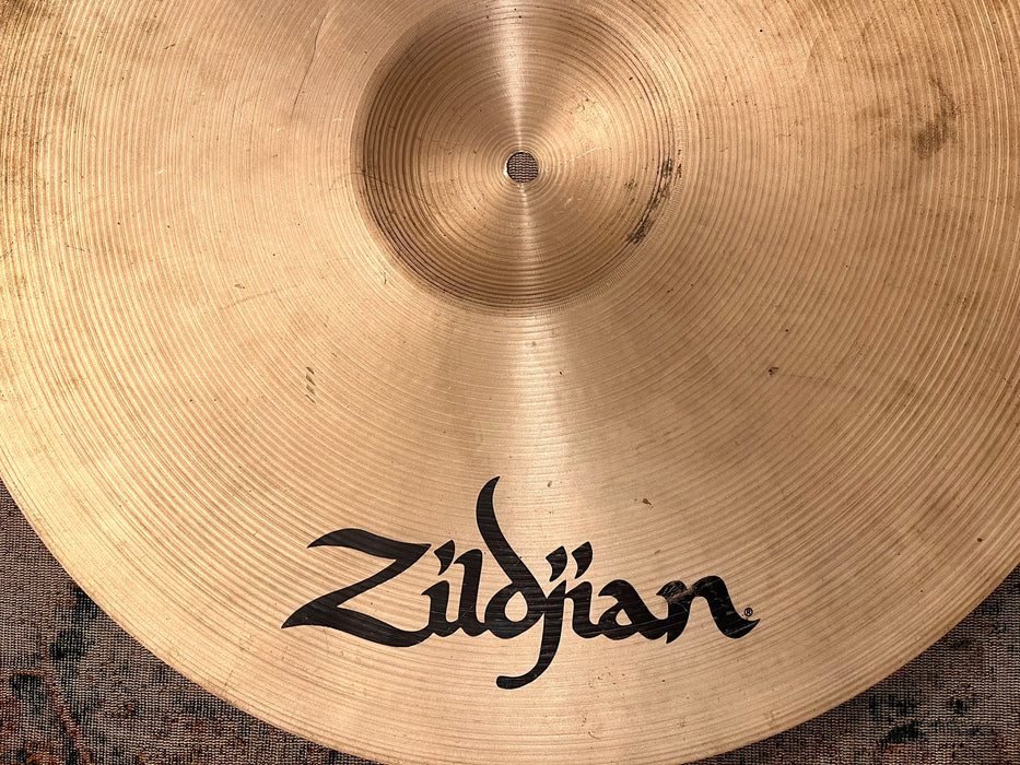 Zildjian Factory CRASH RIDE 20” FULL Crash With Solid BELL 2210 g Versatile! Don’t Pay $400!