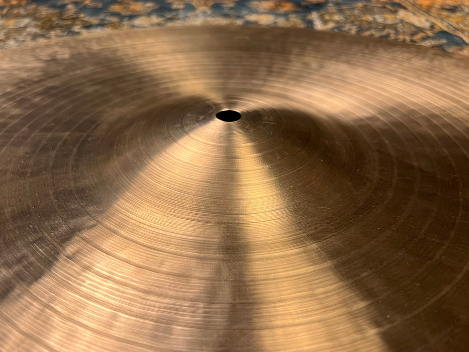 GLORIOUS GLOWING MASSIVE Masterwork Paper Thin Jazz Master Crash Ride 26” 3184 g