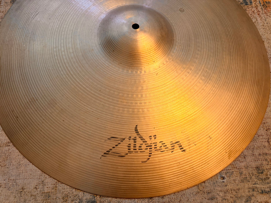 THE FAMOUS ZILDJIAN 22” PING RIDE 3698 g CLASSIC Cutting Tone! Don’t PAY $500!