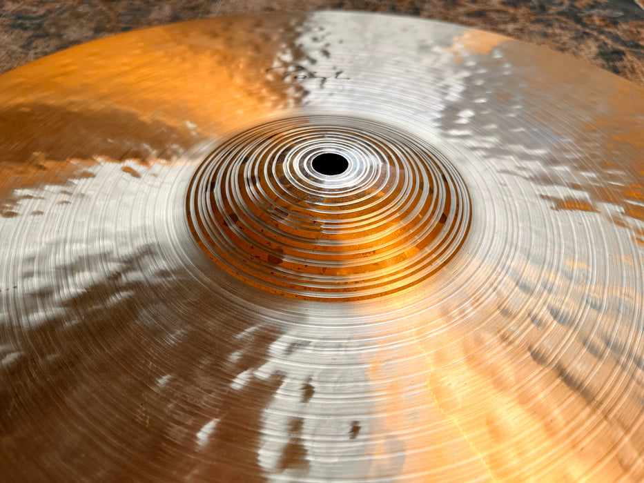 Paiste TRADITIONAL Thin Crash 17” 1097 g CLEAN! Amazing Warm Complex! DON’T PAY $550!!
