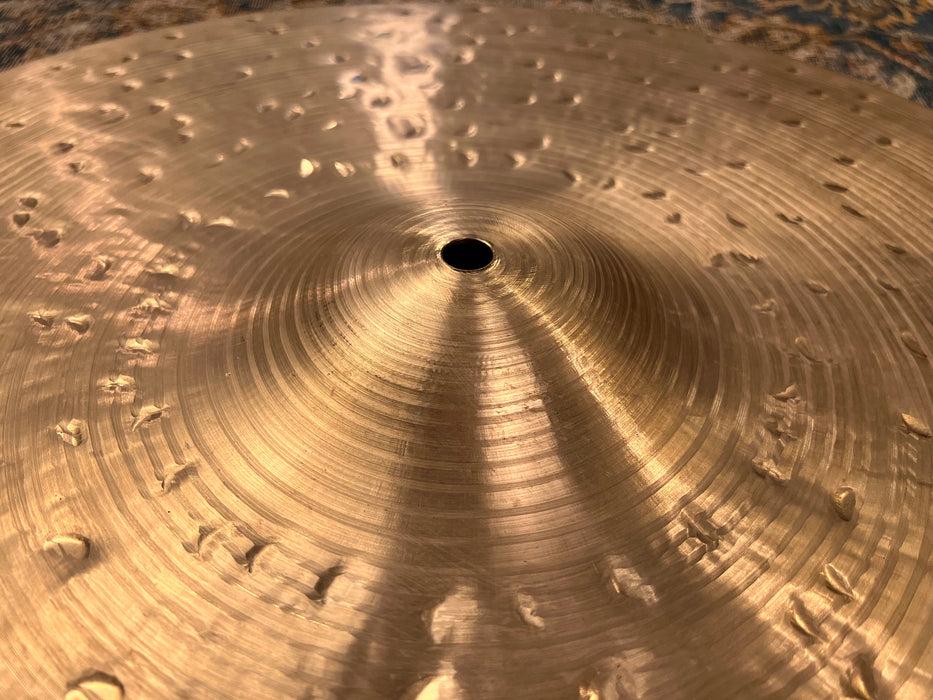 ULTRA DARK LOW Murat Diril 22” Medium Light Ride 2810 g COMPLEX DEEP HAMMERED