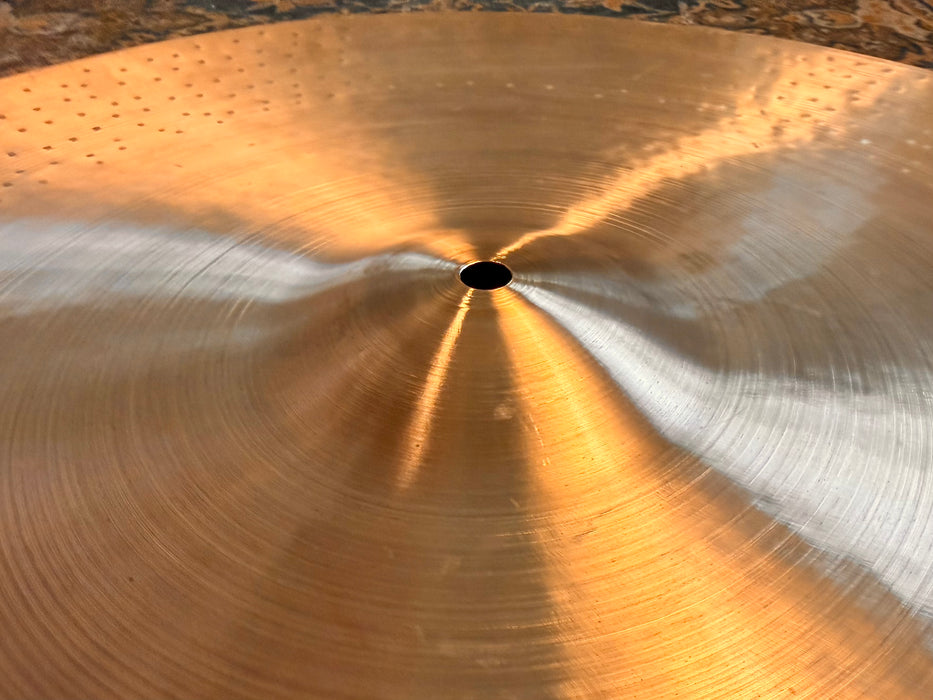 ISTANBUL AGOP 22” TRADITIONAL China Swish PAPER THIN Harder To Find ONLY 1684 g PERFECT