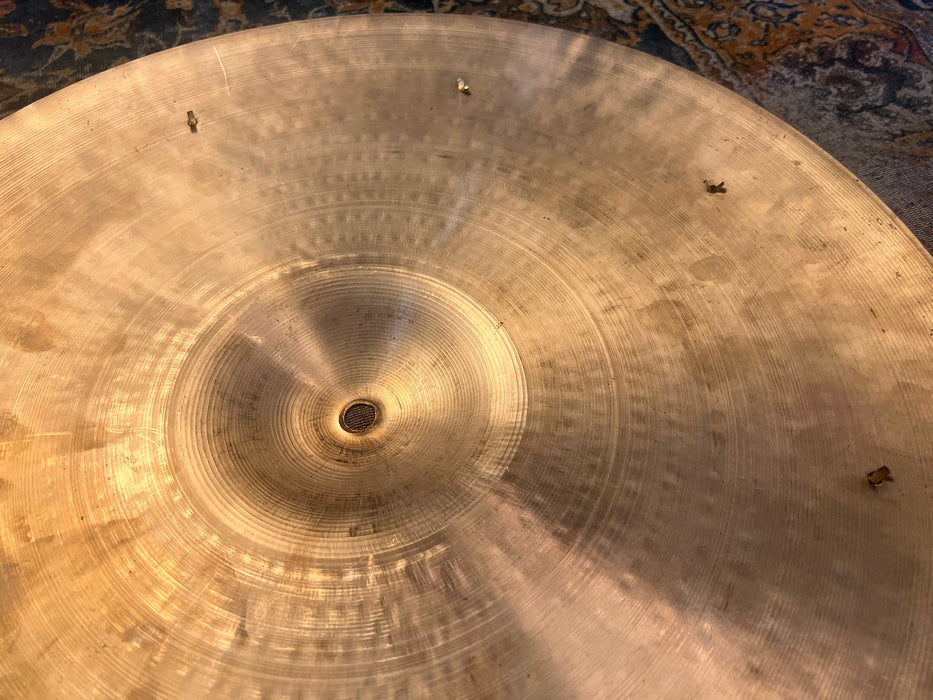 Rare Ultra Complex 19” Vintage Zildjian 1960s Hand Hammered SIZZLE Ride 1774 g ALL 8 RIVETS