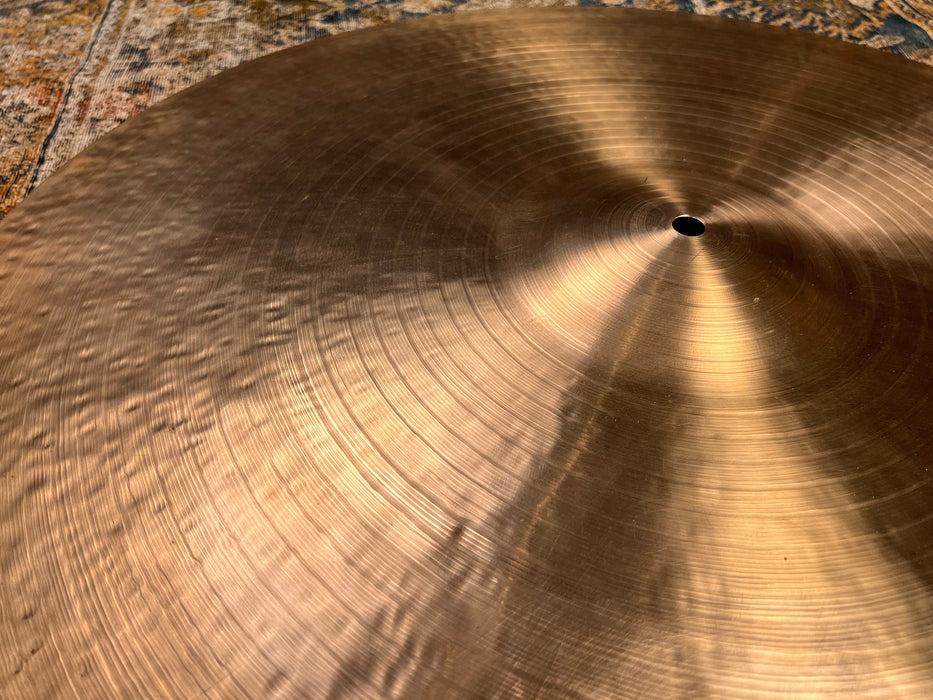 GLORIOUS GLOWING MASSIVE Masterwork Paper Thin Jazz Master Crash Ride 26” 3184 g