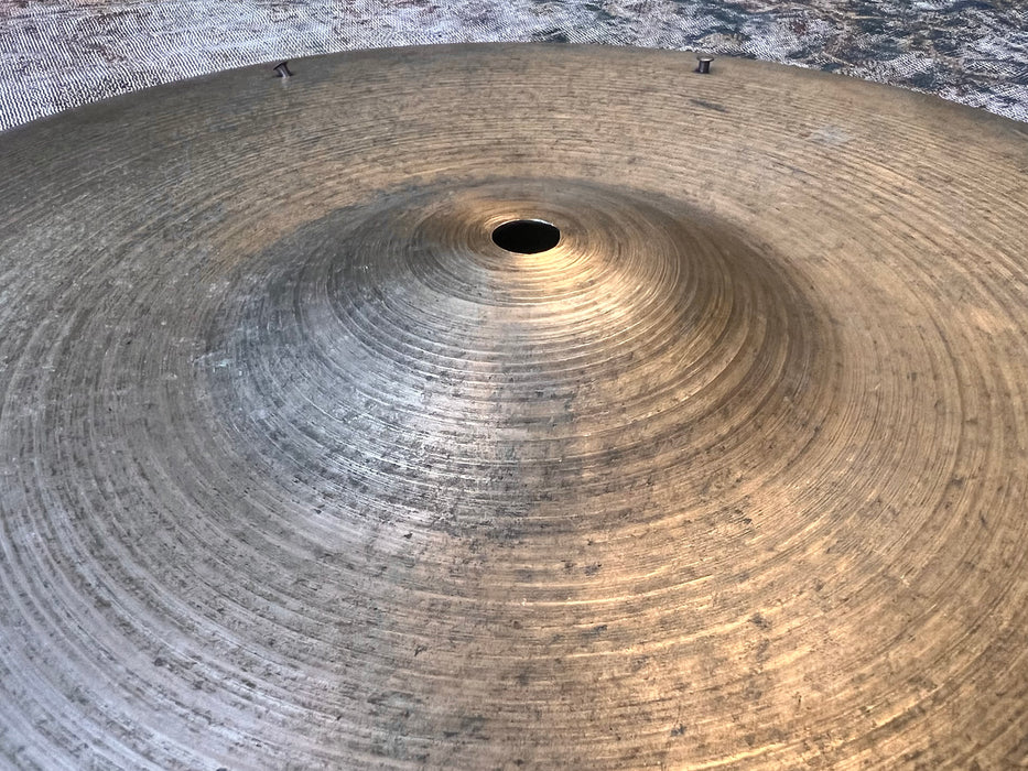 1950s VINTAGE Zildjian 18” Light Complex Crash Ride SIZZLE 1633 g ALL 8 Rivets