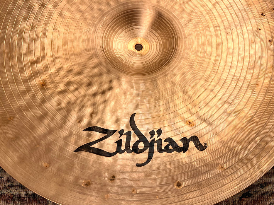 Zildjian K DARK MEDIUM Ride 22” 2938 g Very Smooth and Sweet w/ Great Definition! Clean