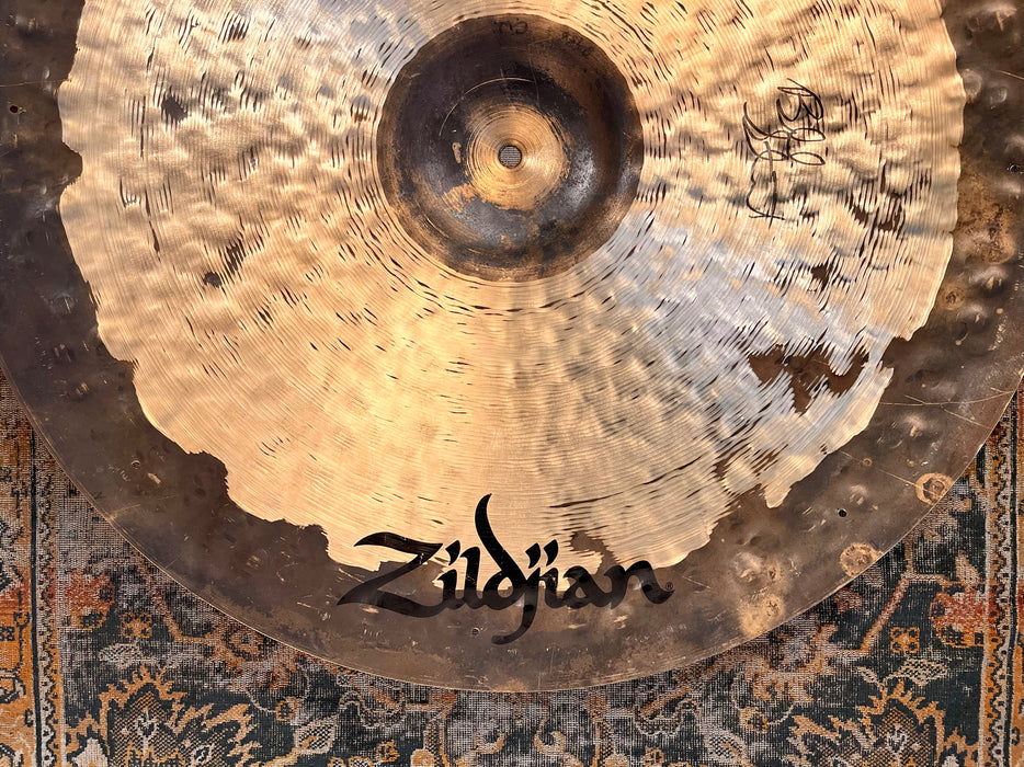 SIGNED BY BILL STEWART Zildjian BILL STEWART 24” K CUSTOM DRY COMPLEX Ride 2958 g Collectible