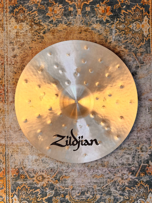Zildjian K Custom SPECIAL DRY CRASH 18” DARK COMPLEX Thin At 1280 g WHY PAY $464??!!