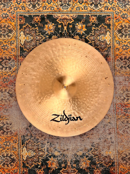 Zildjian K DARK MEDIUM Ride 22” 2938 g Very Smooth and Sweet w/ Great Definition! Clean