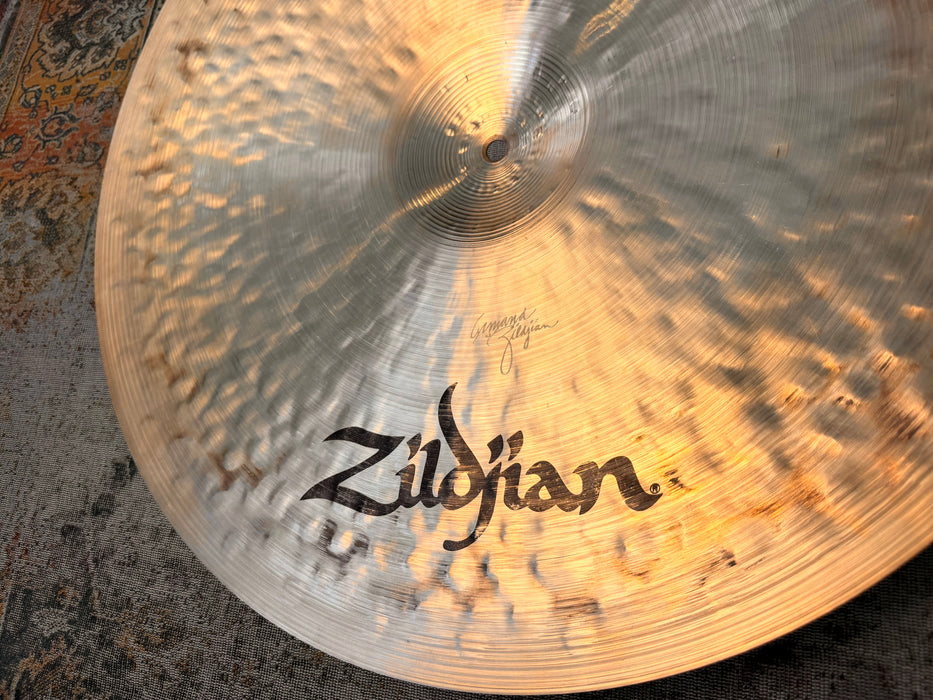 Zildjian K CONSTANTINOPLE Medium Ride 22” DARK DRY AMAZING Condition! 2514 g DON’T Pay $800 For A Guess!!