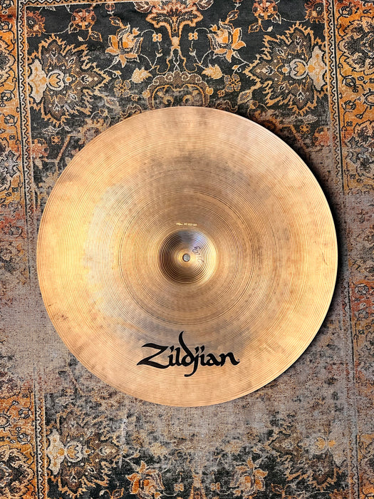 Unique Zildjian AVEDIS PROTOTYPE MINI CUP 21” 2180 g MINI BELL SWEET Controlled Mellow