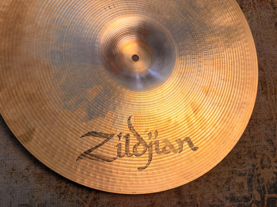 Discontinued FULL Zildjian FACTORY ROCK Crash 18”  HUGE Iconic Crash Crash/Ride Tone 1722 g
