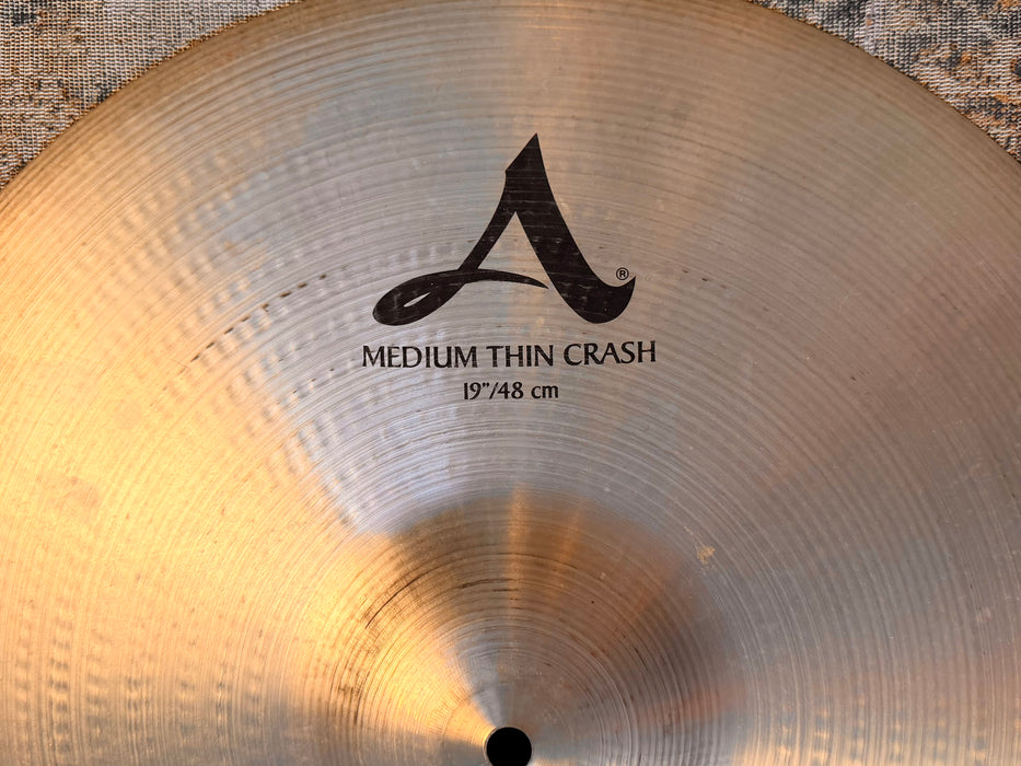 Fantastic ZILDJIAN 19” Medium Thin Crash Bendable Edges! CLEAN! Great Sounding One! 1674 g Don’t Pay $380!!