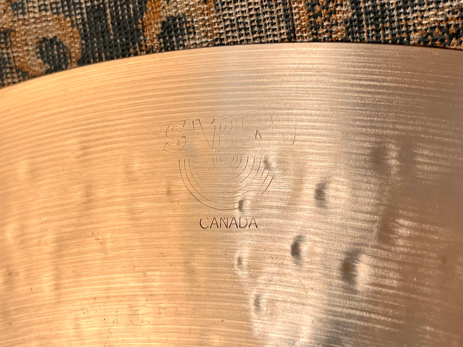 Sabian HHX LEGACY Ride 22” 2956 g SUPER CLEAN! Versatile Dark! Don’t Pay $634 FOR A GUESS