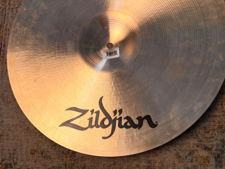 Zildjian Medium Thin Crash 18” FULL & Projects Well! Super CLEAN! 1592 g