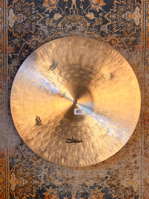 Zildjian K MEGA BELL? COULD BE! 20” PENETRATING K BELL at 3282 g Cluster Hammering IMMACULATE