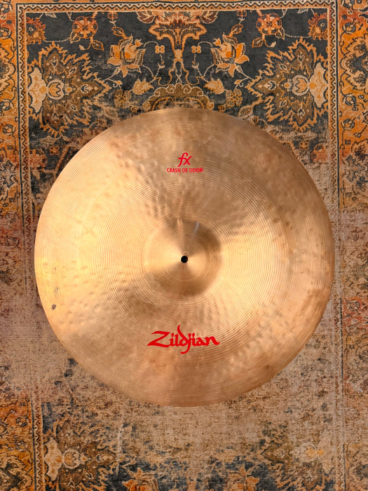 Zildjian Oriental 22” CRASH OF DOOM IMMACULATE Cond! DRIER ONE - GREAT ALTERNATE RIDE! Dark Low 2838 g