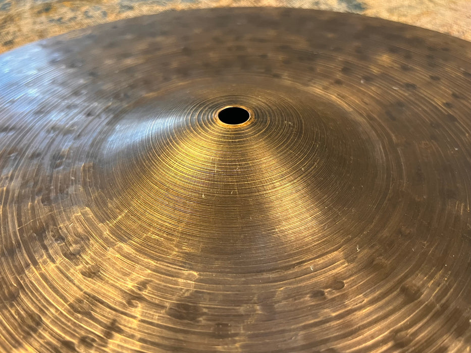 Bendable THIN Istanbul AGOP OM Crash 18” 1222 g Fantastic Cd