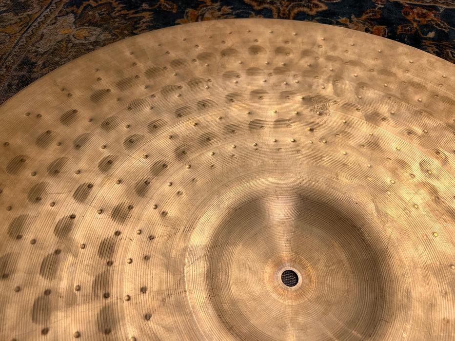 Hard to Find DRY DARK UFIP Natural 22” Ride 2790 g CLEAN