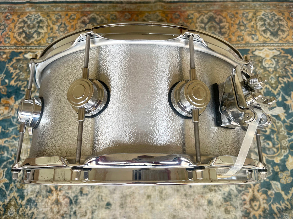 Clean DW ALUMINUM Deep 6.5” X 14” Snare Dark + Low End