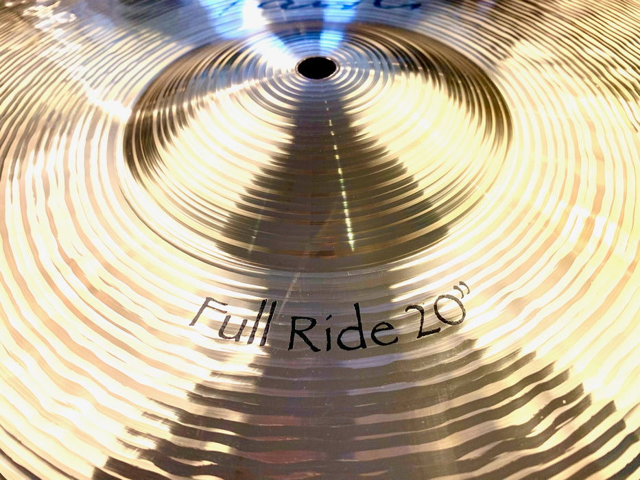 Shimmering PAISTE Signature FULL Ride 20" 2520 g IMMACULATE  Why Guess at $440