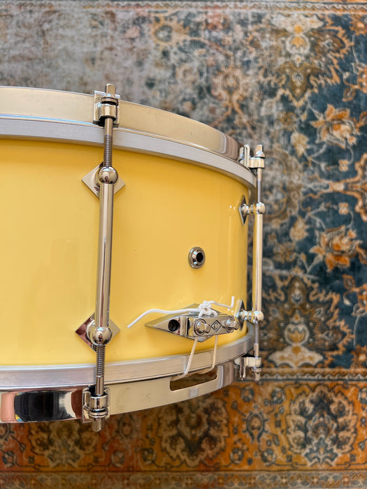UNIQUE CRAVIOTTO Solid Maple 7” X 14” Snare Drum Vintage CHEVY YELLOW