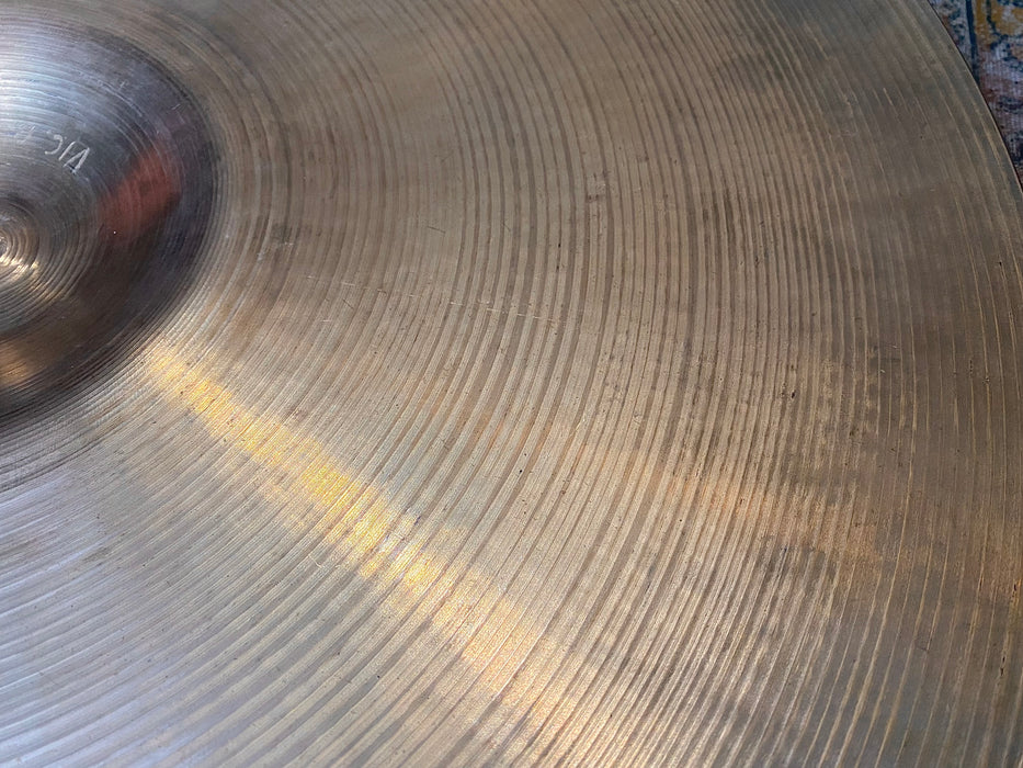 Dark DRY 1960s Vintage Zildjian 22” Ride 3732 g Fantastic