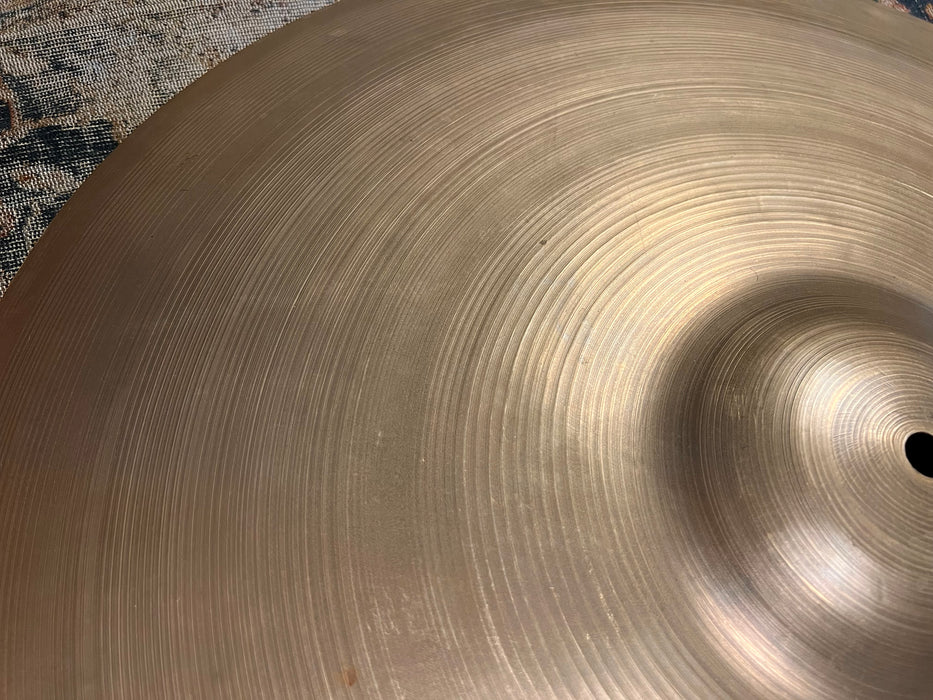 Amazing LIGHT COMPLEX Vintage Zildjian 1950s 22” Ride 2662 g Hand Hammered