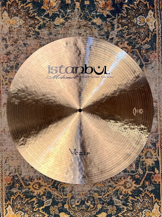 Dark Low Pitched Smoky Focused Istanbul Vezir Flat Ride 21” 2192 g