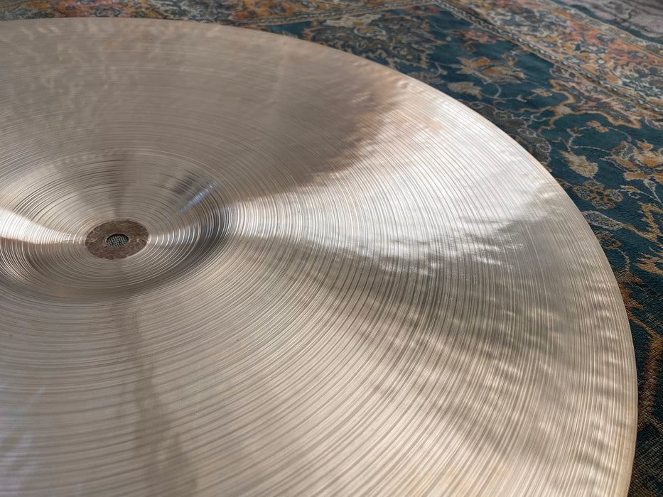 Unique Custom Borba Warm Dark Complex Thin Ride 22” 2198 g PERFECT